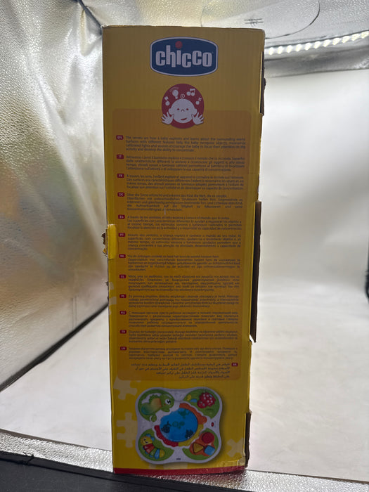 Chicco Endless Discoveries Table with Sounds and Lights - Kids Toy 10 Months to 4 Years