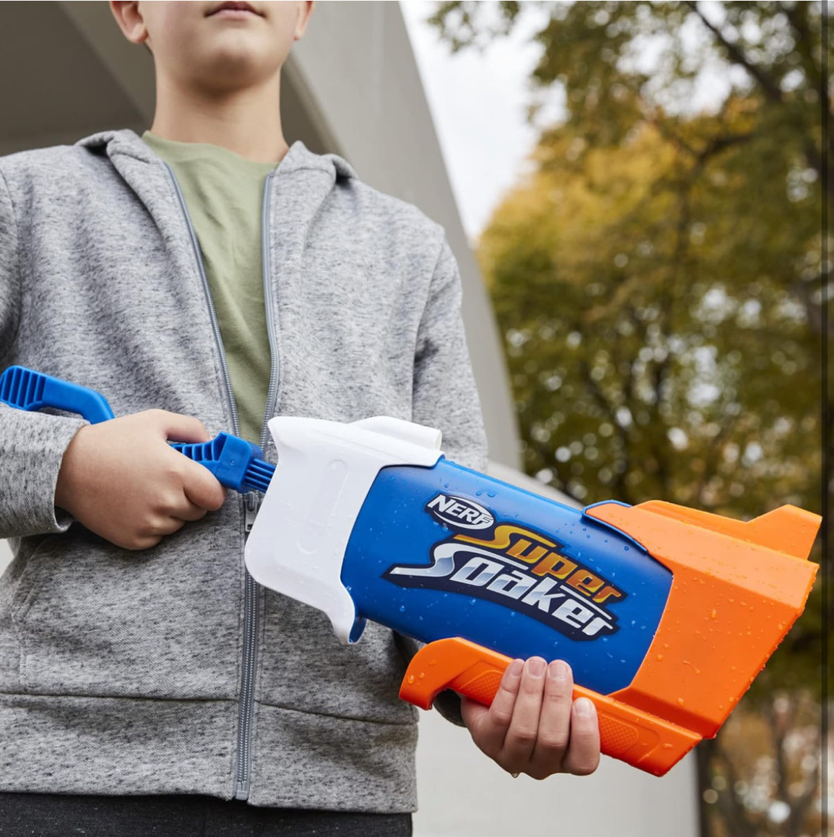 Super Soaker Nerf Rainstorm Water Blaster, Drenching Water Blast, Outdoor Water-Blasting Fun for Kids Teens Adults