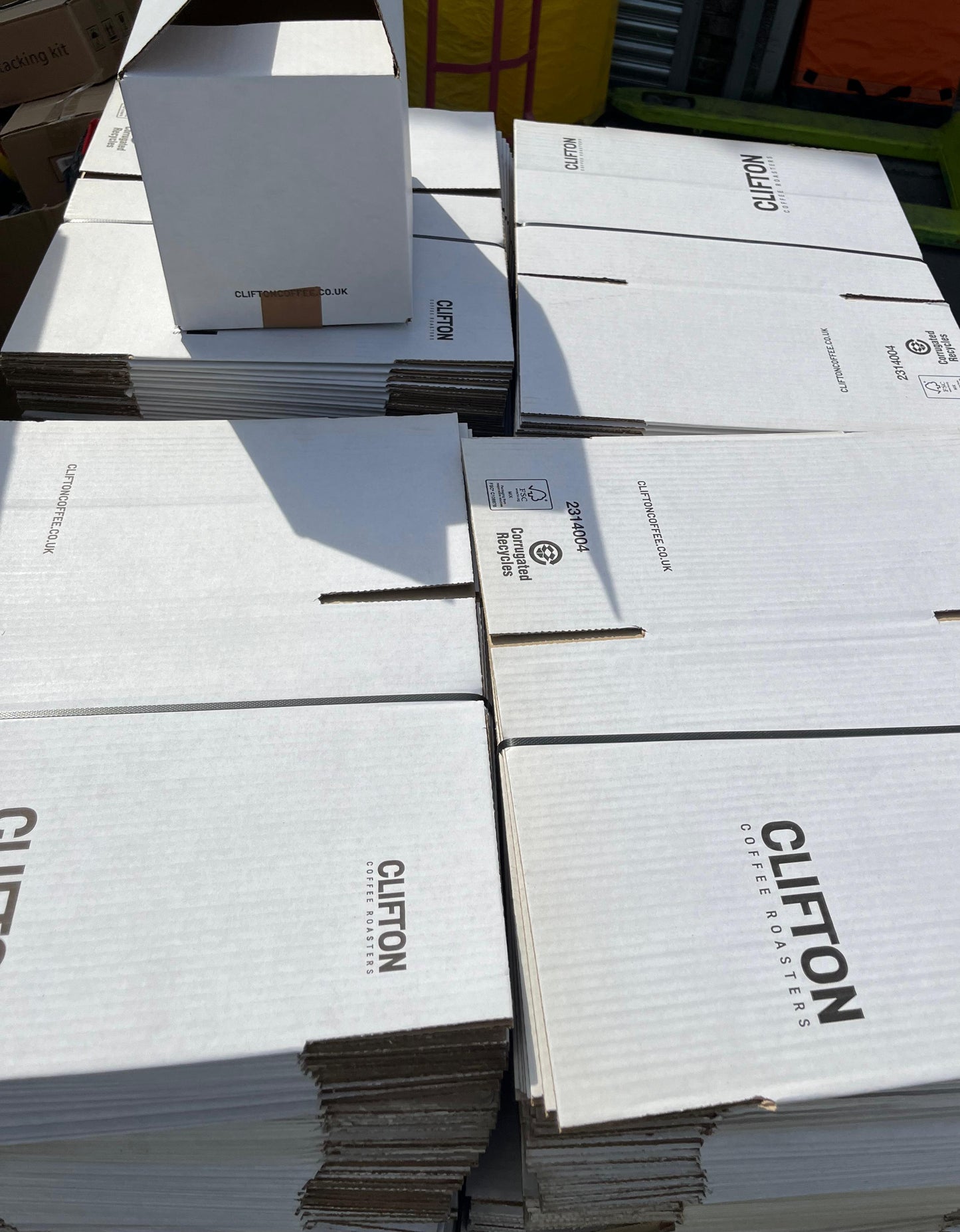 Packaging boxes parcel box Royal Mail box Amazon box 29 x 22 x 19 cm strong single wall £199
