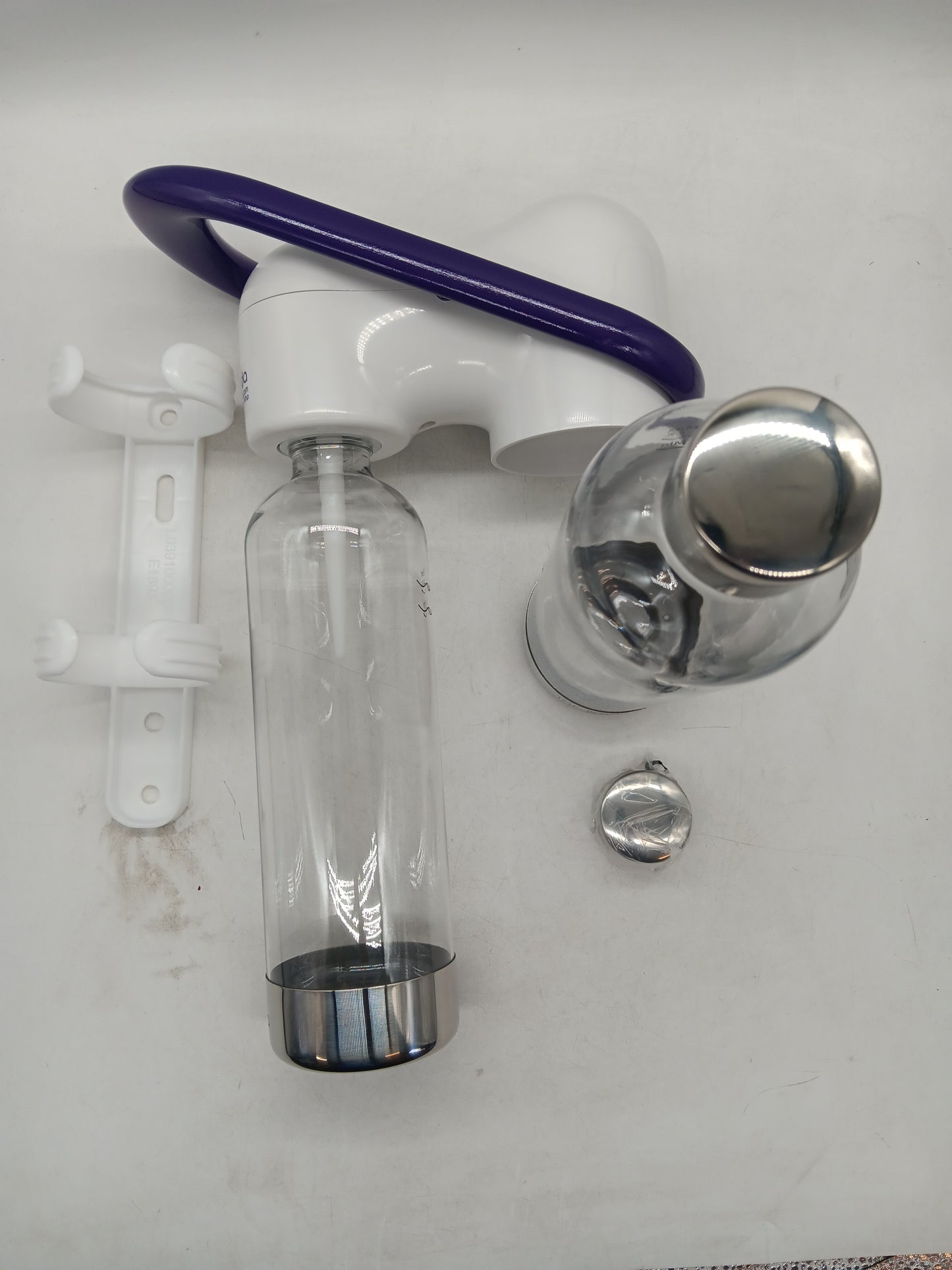 Premium Carbonating Bottles 2x0.9L white - Compatible with Drinkmate, Wassermaxx, Aqvia, Sodapop and Levivo - Quick-Lock Reusable Bottles - Lid and Base Made of Stainless Steel - BPA Free