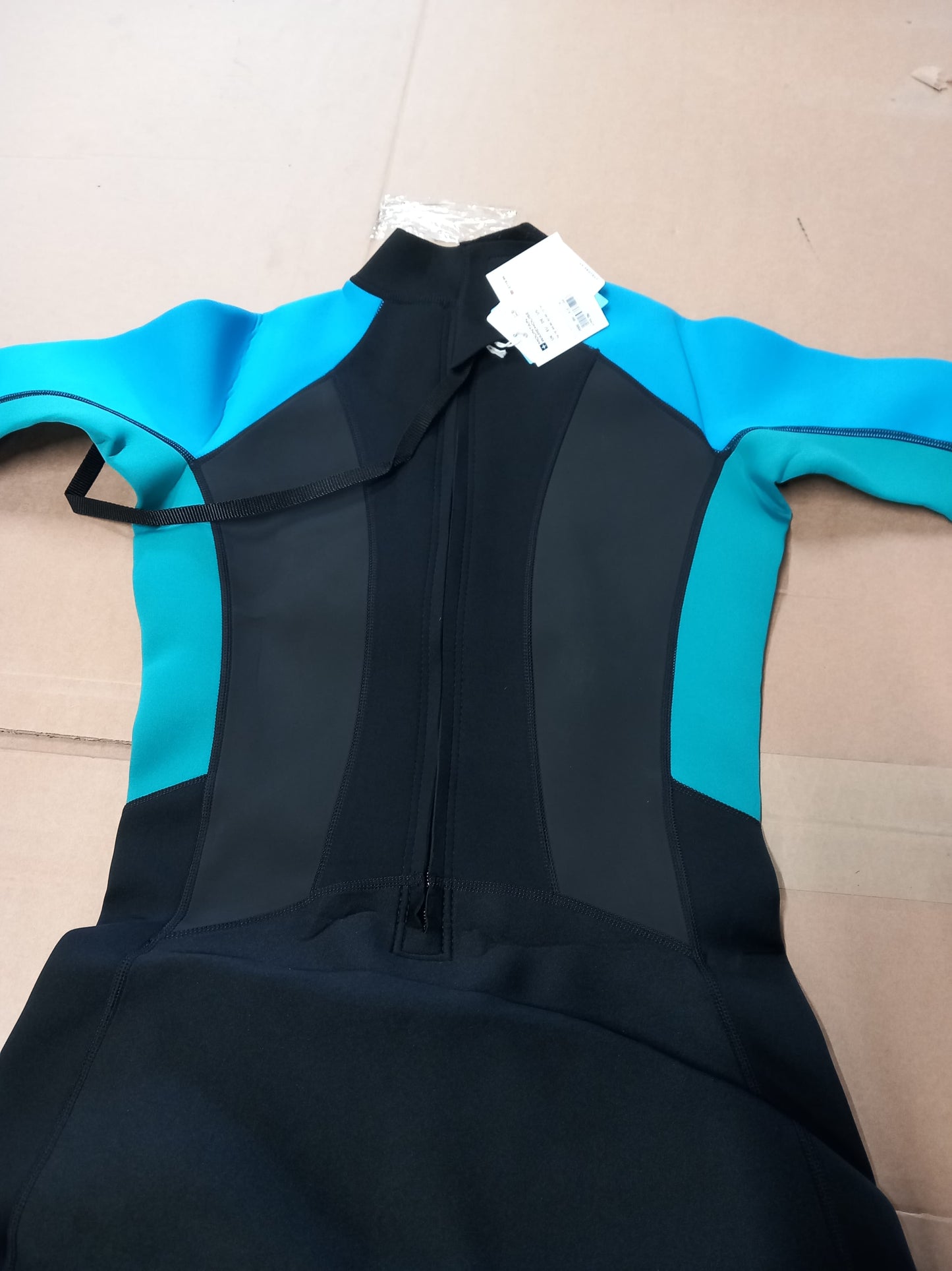 Womens Full 2.5/2mm Wetsuit. Size 16 18. RRP £119.99 Sale price £29.99