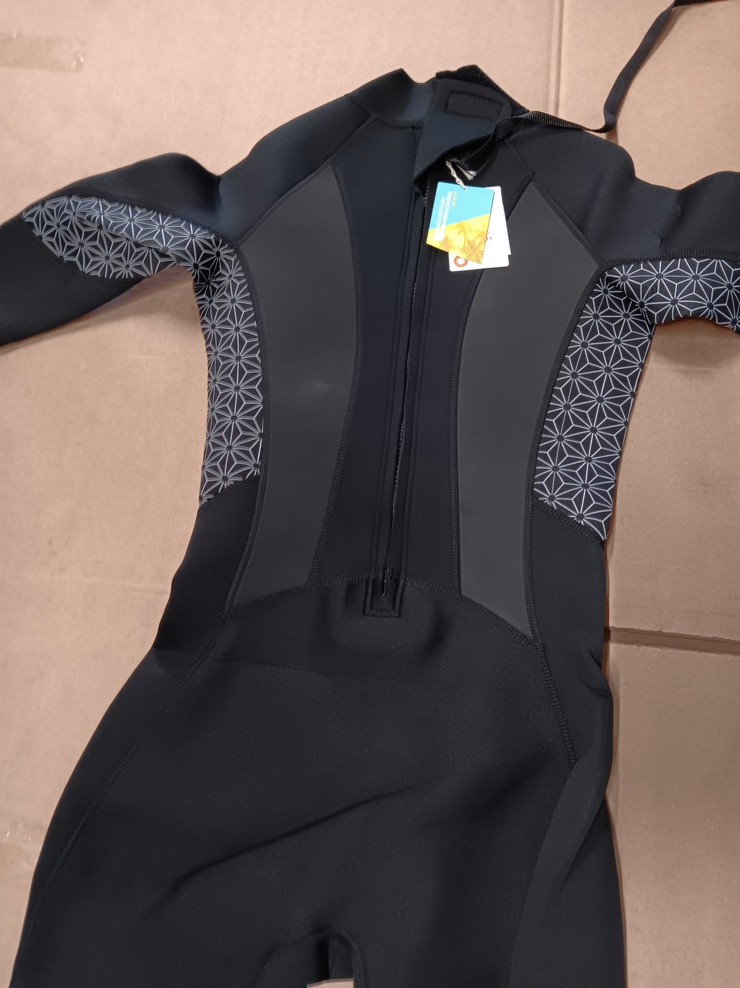 Printed Womens Full Mountain Warehouse Wetsuit SIZE 8-10. RRP £119.99 Sale price £29.99