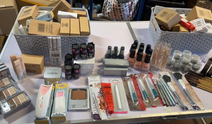 100-Piece High Street Makeup Collection Box