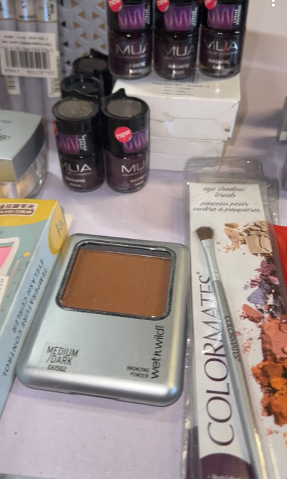 100-Piece High Street Makeup Collection Box