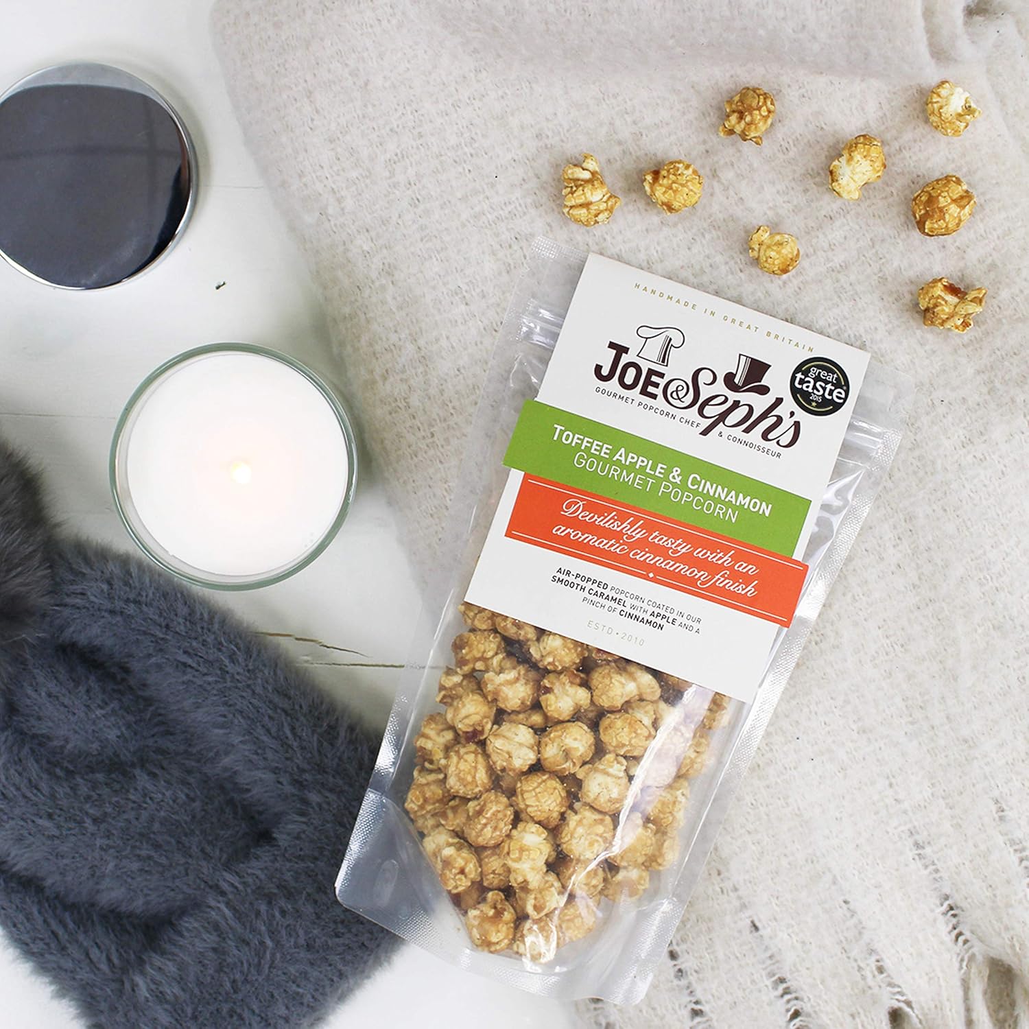 Joe & Sephs Movie Night In Box (1x500g) Chocolate Bites and Gourmet Popcorn, 7 flavours, movie night snacks, gifts for men and women, air-popped, sweet and salty flavours