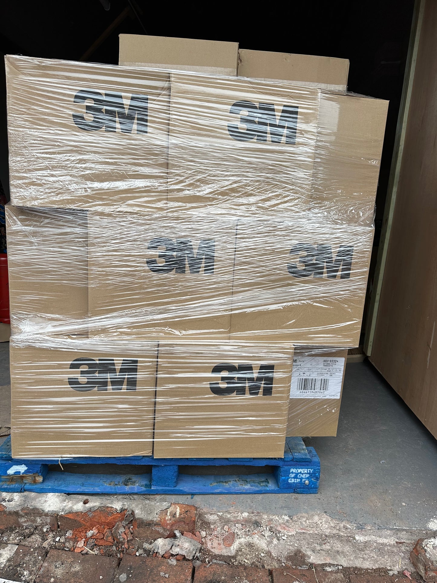 9332+ Aura (expiry date August 2025) 
5400 masks (540x10packs)
45 boxes