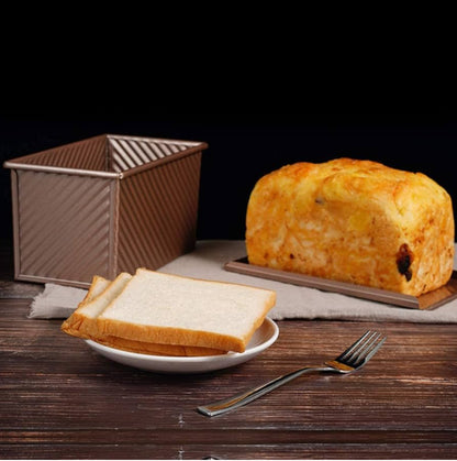 KiNeX Bread Tin with Lid, Non-Stick Loaf Tin Loaf Pan with Lid for Baking, Loaf Pan with Lid Bread Toast Mold, 450g(1lb) Bread Tins for Baking, Toast, Sandwich, Cake, Gold