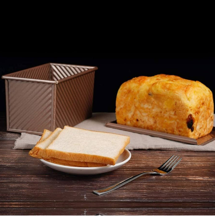 KiNeX Bread Tin with Lid, Non-Stick Loaf Tin Loaf Pan with Lid for Baking, Loaf Pan with Lid Bread Toast Mold, 450g(1lb) Bread Tins for Baking, Toast, Sandwich, Cake, Gold