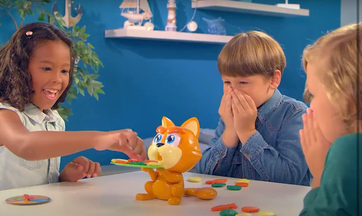 Picky Kitty: Feed The Kitty His Veggies Before He Flips The Plate! | Kids Action Games | For 2-4 Players | Ages 4+