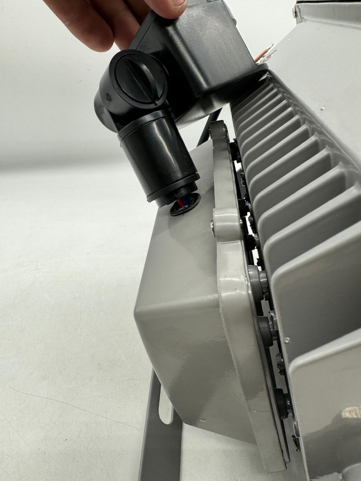 BARGAIN: Supacell 50W LED Security Flood Lights 50 Available, Minor Damage Perfectly Working 3500 lm