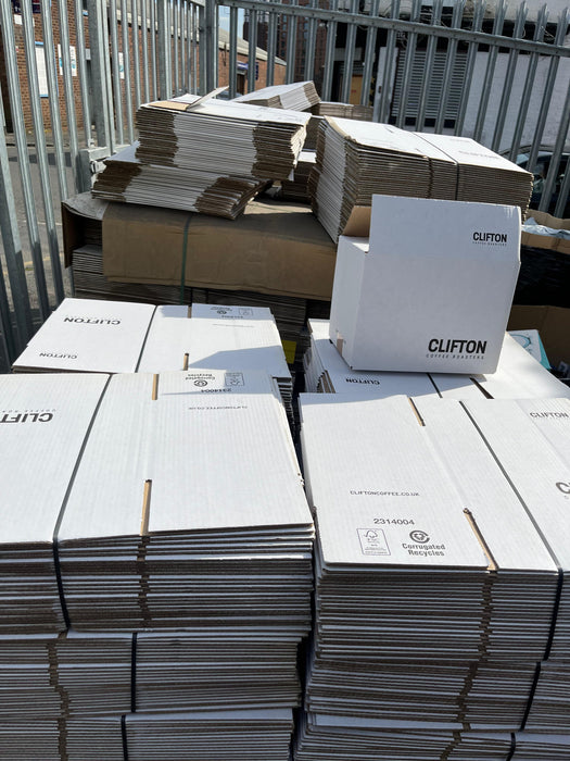 Packaging boxes parcel box Royal Mail box Amazon box 29 x 22 x 19 cm strong single wall £199